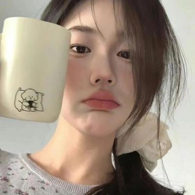 坐在门口的幽灵
